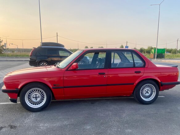 1984 BMW 3 серии 316 II (E30), красный, 500000 рублей - вид 26