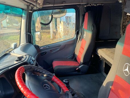 2012 Mercedes-Benz Axor, чёрный, 1600000 рублей, вид 4