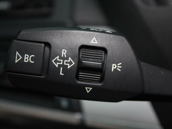 2008 BMW X6 35i 6-speed I (E71), красный - вид 25