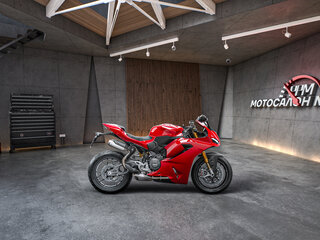 2025 Ducati Panigale V2, красный, 2400000 рублей, вид 3