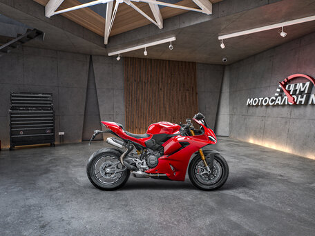 2025 Ducati Panigale V2, красный, 2400000 рублей, вид 3