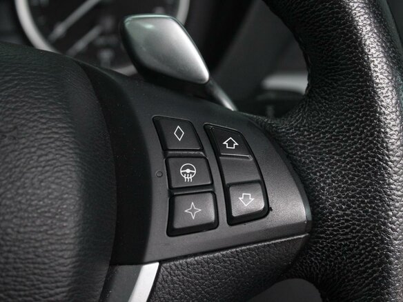 2008 BMW X6 35i 6-speed I (E71), красный - вид 23