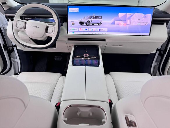 2026 Lynk & Co 900, белый, 9500000 рублей - вид 13