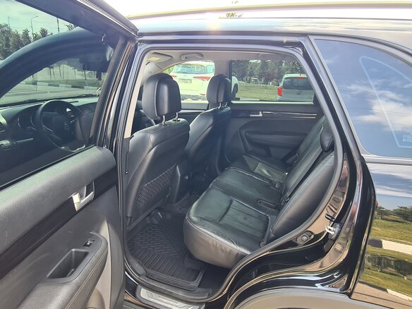 2011 Kia Sorento II, чёрный, 1300000 рублей - вид 13