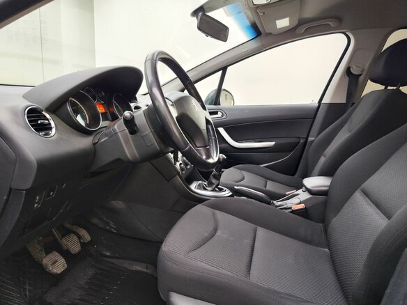 2014 Peugeot 408 I, серый, 450000 рублей - вид 15