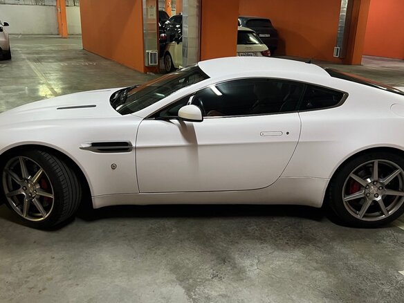 2007 Aston Martin V8 Vantage III, белый, 5100000 рублей - вид 11
