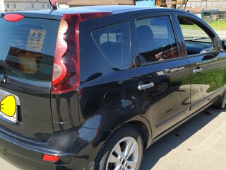 2011 Nissan Note I Рестайлинг, чёрный, 825000 рублей, вид 4