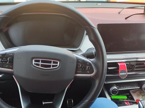 2022 Geely Coolray I, красный, 2030000 рублей - вид 5