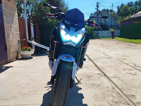 2013 Kawasaki Z 800, белый, 650000 рублей, вид 5