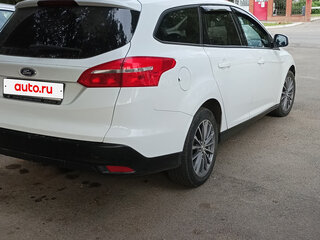 2017 Ford Focus III Рестайлинг, белый, 850000 рублей, вид 5