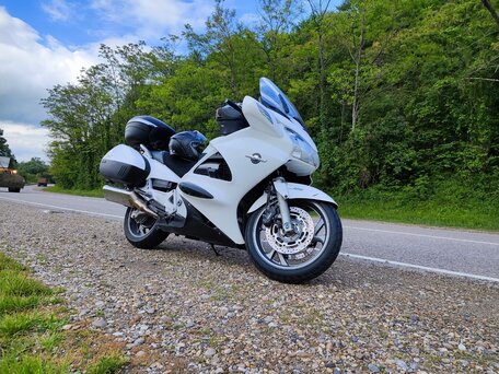 2005 Honda ST 1300, белый, 449000 рублей, вид 1