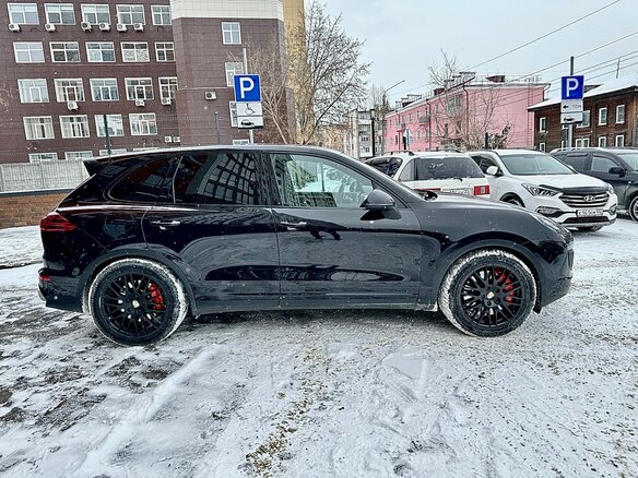 2014 Porsche Cayenne Diesel II Рестайлинг (958), чёрный, 5400000 рублей - вид 6