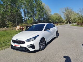 2019 Kia Cerato IV, белый, 2350000 рублей, вид 1