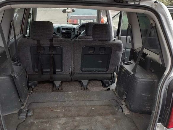 2000 Mitsubishi Dion I, серебристый - вид 6