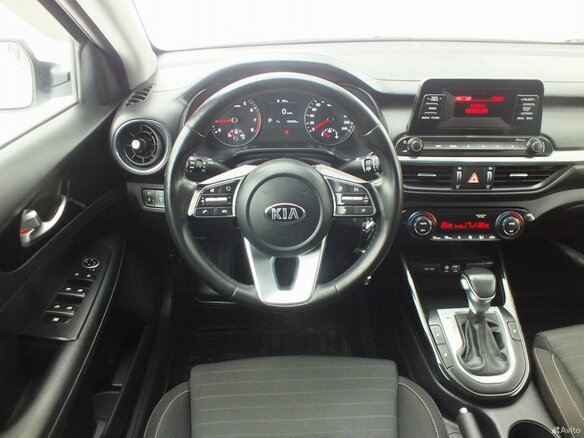 2018 Kia Cerato IV, белый, 1639000 рублей - вид 8