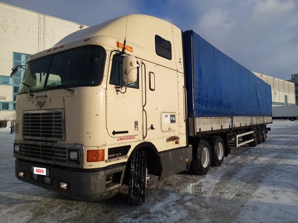 1998 International 9000 Series, бежевый, 1300000 рублей
