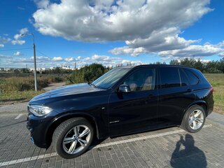 2017 BMW X5 30d III (F15), чёрный, 5000000 рублей, вид 3