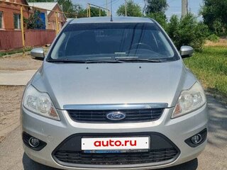 2010 Ford Focus II Рестайлинг, серебристый, 850000 рублей, вид 1