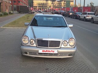 1997 Mercedes-Benz E-Класс AMG 50 AMG II (W210, S210), серебристый, 1200000 рублей, вид 1