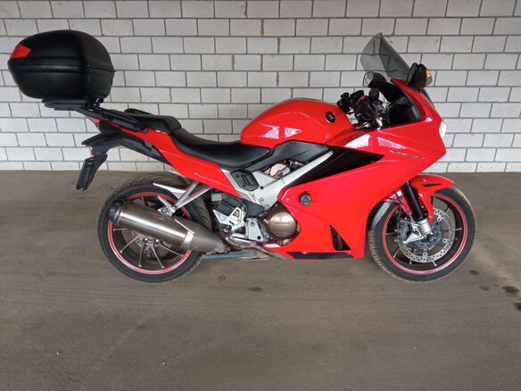 2014 Honda VFR 800, красный, 730000 рублей - вид 11