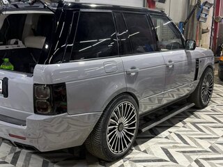 2009 Land Rover Range Rover III Рестайлинг 2, серый, 2000000 рублей, вид 2