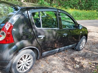 2012 Renault Sandero I, чёрный, 700000 рублей, вид 3