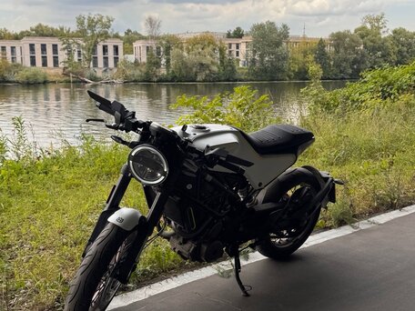 2018 Husqvarna Vitpilen 401, белый, 500000 рублей, вид 1