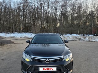 2015 Toyota Camry VII (XV50) Рестайлинг, чёрный, 2100000 рублей, вид 3