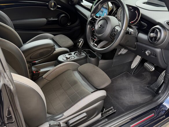 2021 Mini Hatch JCW III (F55/F56) Рестайлинг 2, синий - вид 6