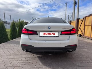 2021 BMW 5 серии 530e VII (G30/G31/G38) Рестайлинг, белый, 4900000 рублей, вид 5