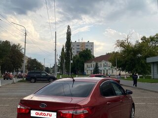 2012 Kia Rio 5-speed III, красный, 650000 рублей, вид 4