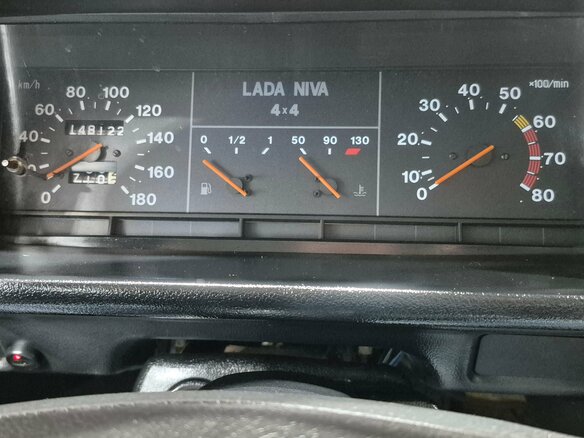 2004 Lada (ВАЗ) 2121 (4x4) I Рестайлинг, красный - вид 9