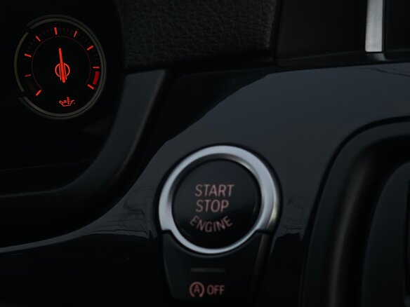 2014 BMW 5 серии 520i VI (F10/F11/F07) Рестайлинг, чёрный, 1800000 рублей - вид 31