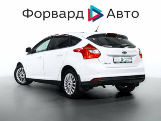 2015 Ford Focus III Рестайлинг, белый, 699000 рублей, вид 5