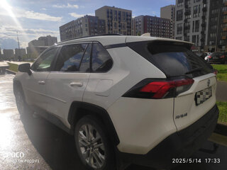 2020 Toyota RAV4 V (XA50), белый, 4000000 рублей, вид 4