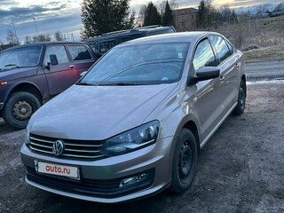 2017 Volkswagen Polo V Рестайлинг, бежевый, 1500000 рублей, вид 3