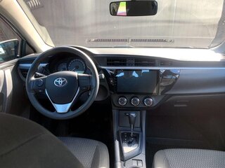 2015 Toyota Corolla XI (E160, E170, E180), серебристый, 1250000 рублей, вид 3