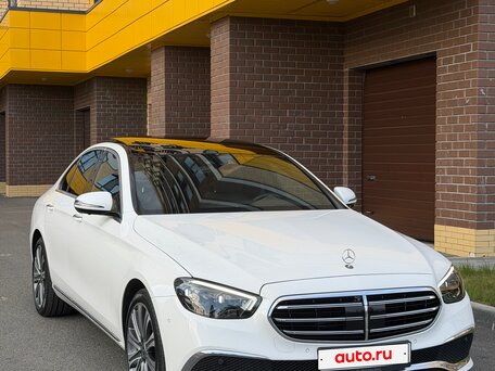 2021 Mercedes-Benz E-Класс 450 V (W213, S213, C238) Рестайлинг, белый, 6800000 рублей, вид 2