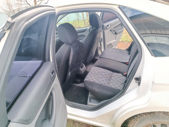 2009 Ford Focus II Рестайлинг, белый, 450000 рублей - вид 22