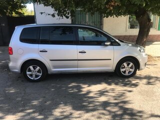 2011 Volkswagen Touran I Рестайлинг 2, серебристый, 1000000 рублей, вид 3