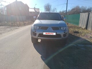2011 Mitsubishi L200 IV, серый, 1450000 рублей, вид 1