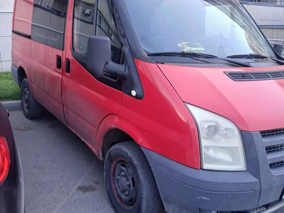2007 Ford Transit, красный, 700000 рублей - вид 4