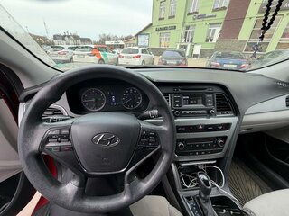 2017 Hyundai Sonata VII (LF) Рестайлинг, красный, 1000000 рублей, вид 3