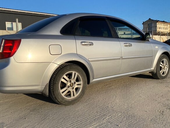 2007 Chevrolet Lacetti I, серебристый, 630000 рублей - вид 9