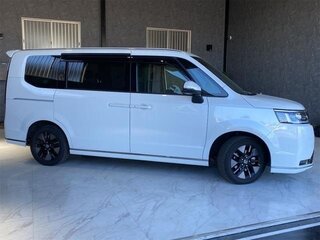 2023 Honda Stepwgn Spada VI, белый, 2300555 рублей, вид 2