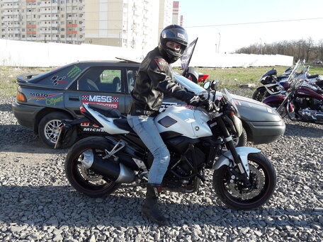 2009 Yamaha FZ1, белый, 580000 рублей, вид 3
