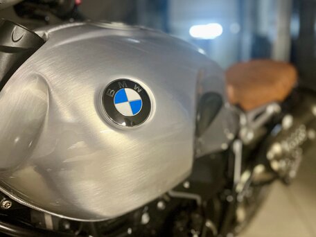 2018 BMW R Nine T, серебристый, 1300000 рублей, вид 4