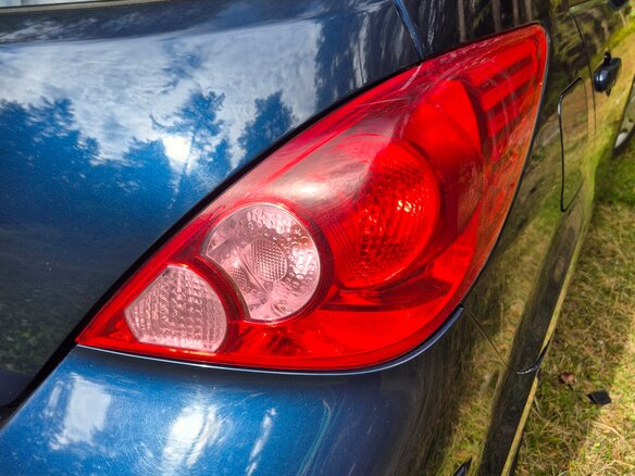 2011 Nissan Tiida I Рестайлинг, синий, 850000 рублей - вид 20