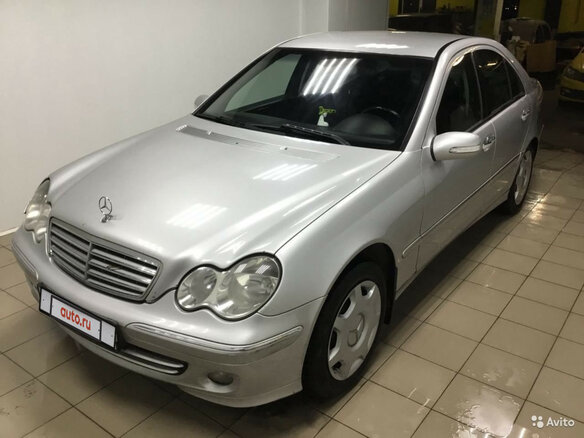2005 Mercedes-Benz C-Класс 200 II (W203) Рестайлинг, серебристый