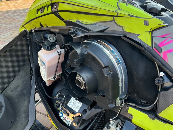 2021 BRP Ski-Doo Summit 850, чёрный, 1250000 рублей - вид 9